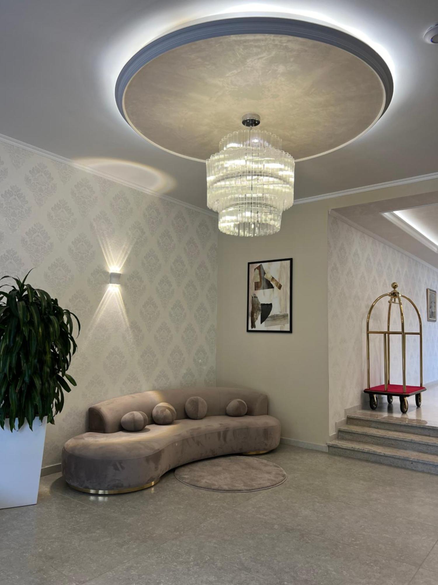 Nobel West Hotel Belgrad Exterior foto